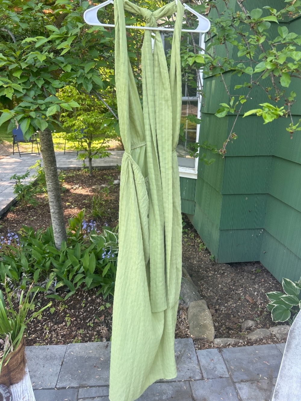 Green dress - Picture 2 of 2